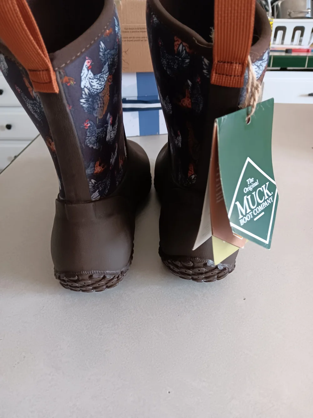 Womens Muck Boots With Chicken Design Size 8.